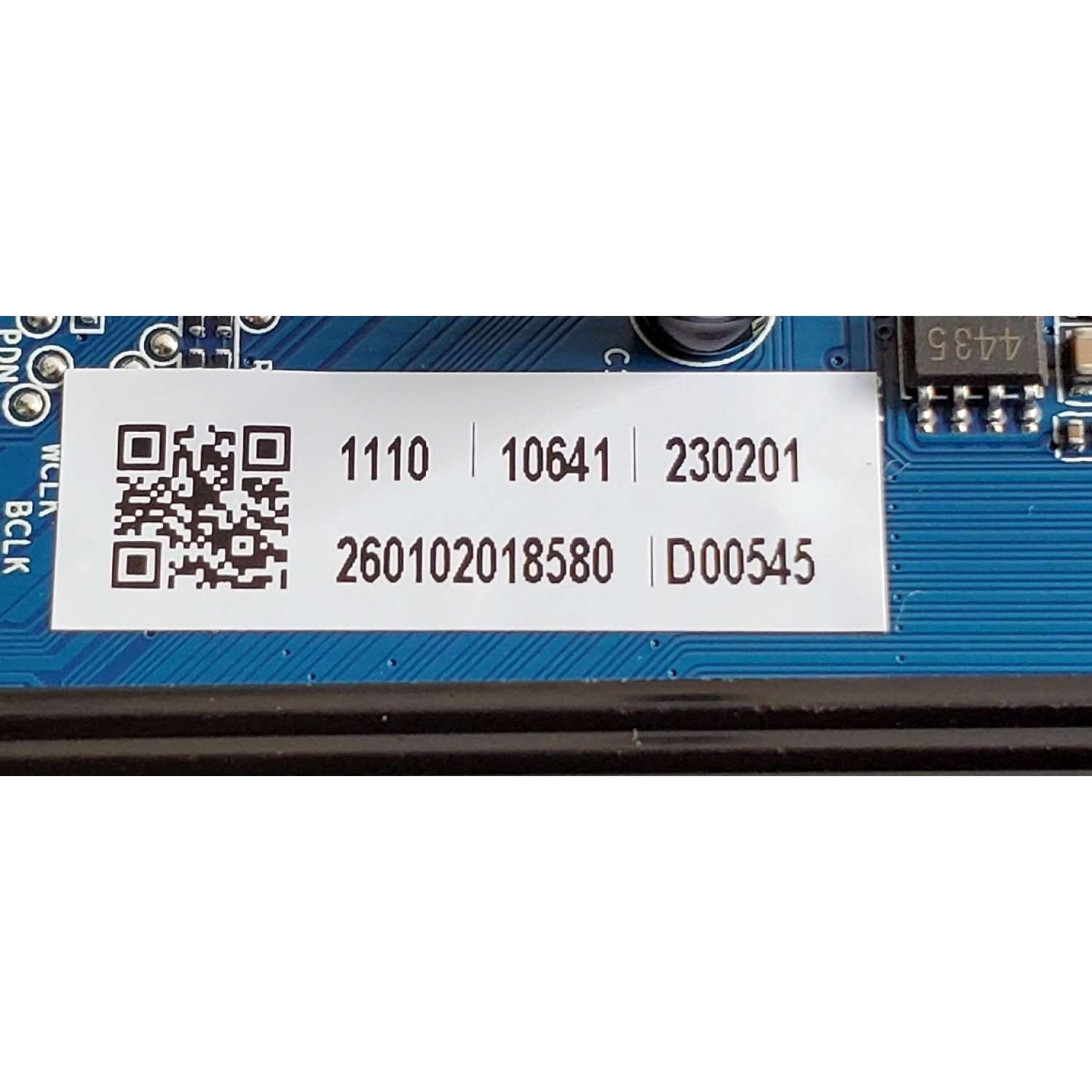 MAIN PARA TV WESTINGHOUSE / NUMERO DE PARTE 260102018580 / CV817-KH / 7.T817KH220000.0D0 / PANEL HK430WLEDM-JH4KH / DISPLAY PT430GT01-3 / MODELOS WR43UX4210 / WR43UX4212 / WR43UT4212 - Imagen 4