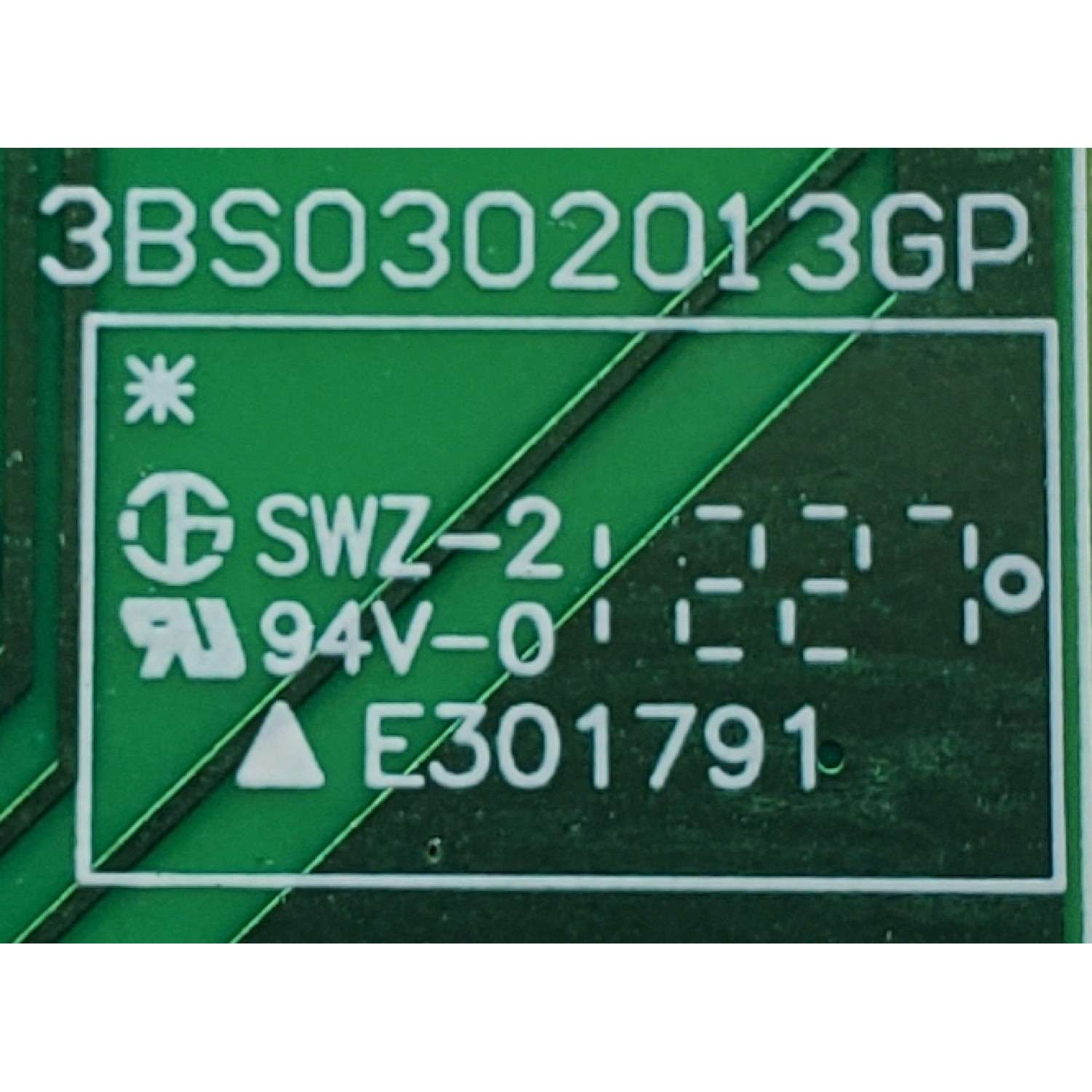 FUENTE DE PODER PARA TV TOSHIBA / NUMERO DE PARTE PK101V2830I / FSP046-3FS02 / 10-PK101V2830I-VSPIM / 3BS0302013GP / 75029301 / PANEKL M240HW02 V.6 / MODELO 24L4200U - Imagen 4