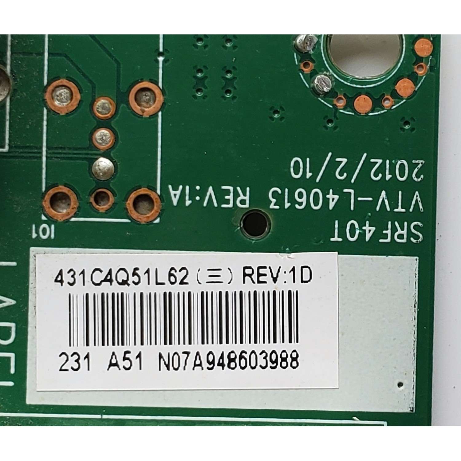 MAIN PARA TV TOSHIBA / NUMERO DE PARTE 461C4Q51L62 / 431C4Q51L62 / VTV-L40613 REV;1A / 75029300 / VTV-L40613 / PANEL M240HW02 V.6 / MODELO 24L4200U - Imagen 2