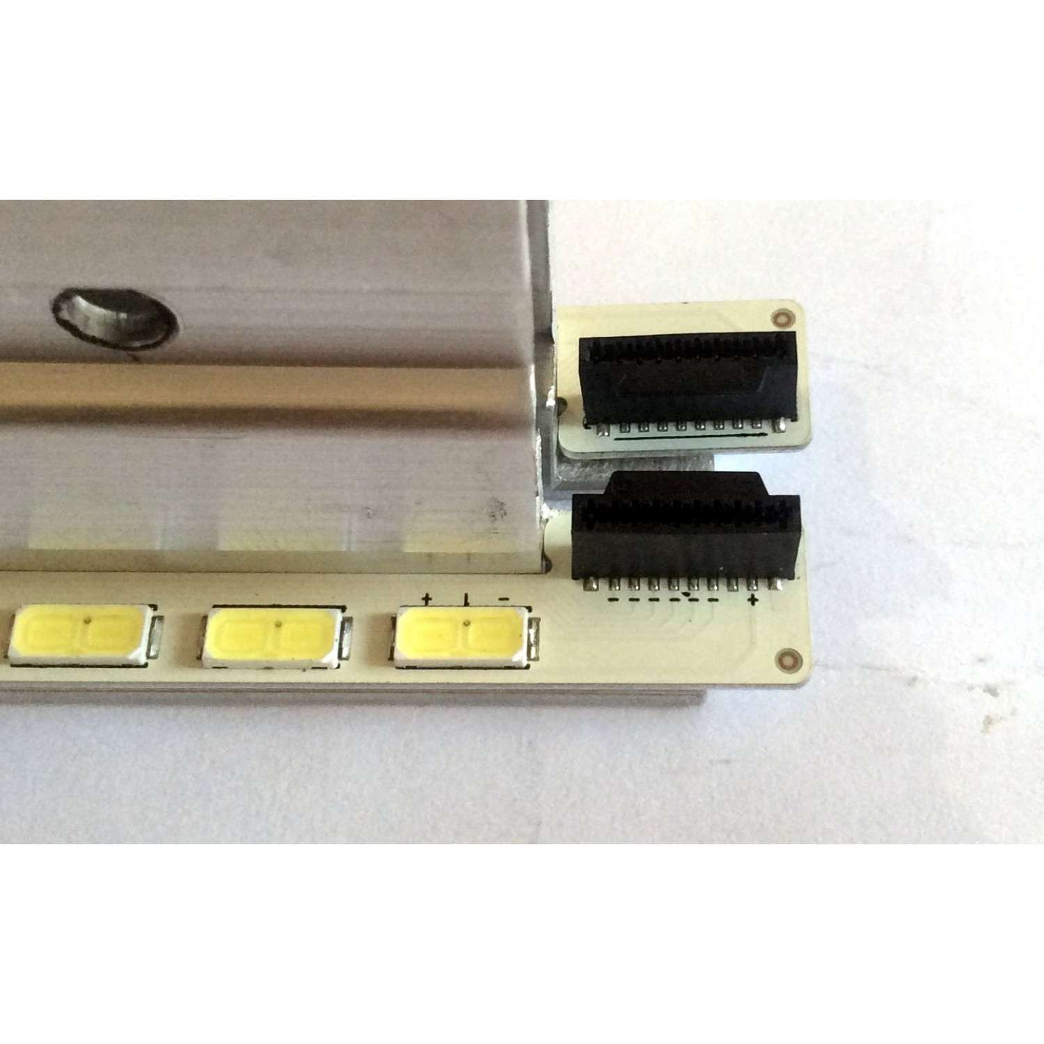 KIT DE LED`S PARA TV (2 PIEZAS) / VIZIO 6922L-0005A / 6922L-0006A / FS0516A / FS0518A / 55¨ V12 Edge REV0.6 1 L-Type 6920L-0001C / 55¨ V12 Edge REV0.6 1 R-Type 6920L-0001C / PANEL LC550EUD (SE)(F3) / MODELO M3D550KD LTYPMLEN - Imagen 5