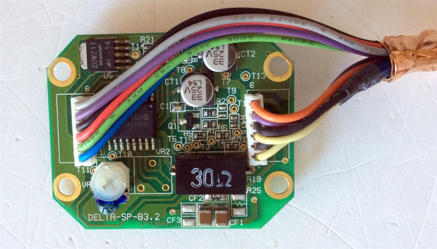 PLACA CONTROLADORA DEL VENTILADOR / SHARP OC-SPD0C0-001 / DELTA-SP-B3.2 / 0523-A0180 REV:00 / MODELOS 56DR650 / 65DR650 / 52HM85  / 62HM85  - Imagen 3
