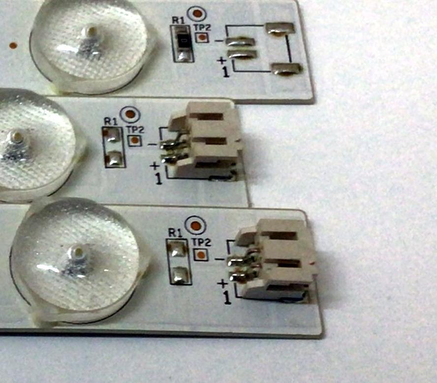 KIT DE LED´S PARA TV JVC (3 PIEZAS) / NUMERO DE PARTE IC-B-VZAA37D267A / E227809 / F95M4LP40F / 098101022111 / EM37T-700M / PANEL HV365WX2-200 / MODELO EM37T - Imagen 2