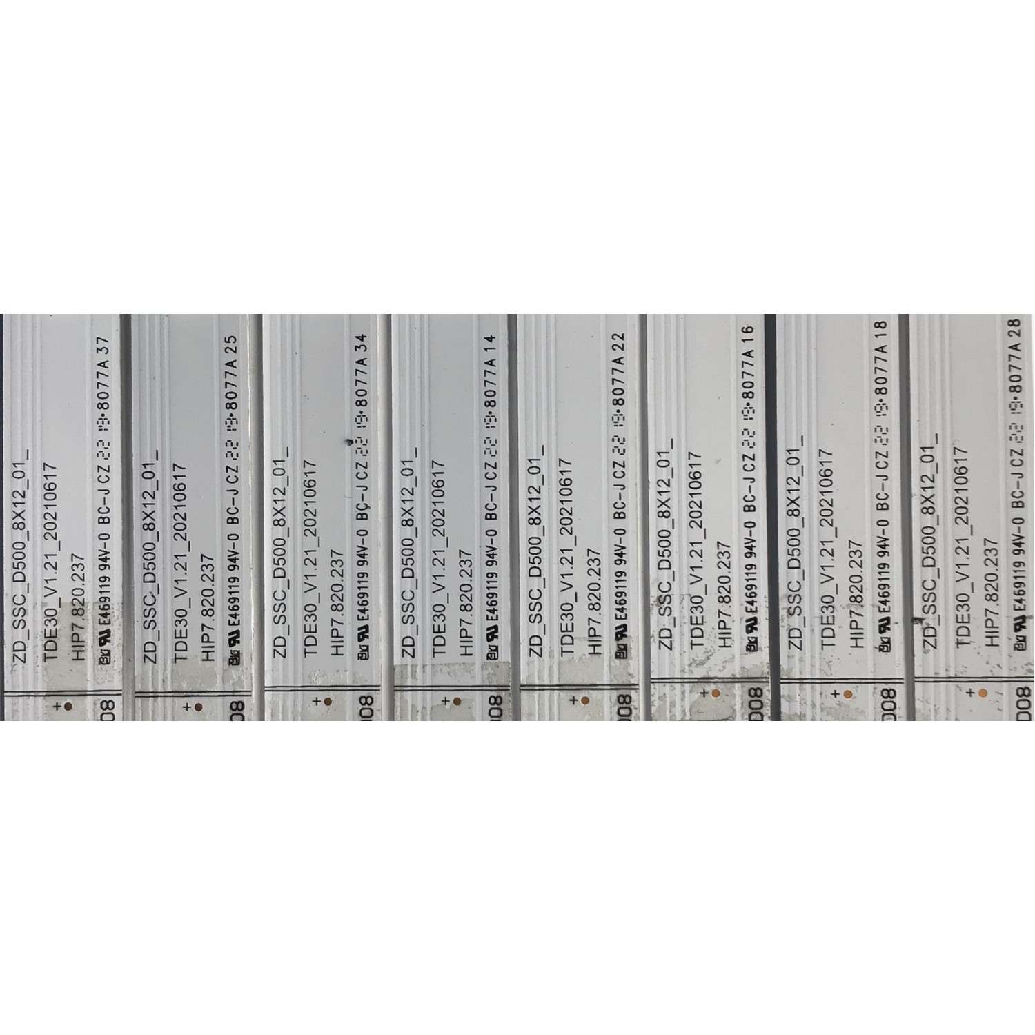 KIT DE LEDS ORIGNAL PARA TV HISENSE 8 PIEZAS / NUMERO DE PARTE HD500Y3U61-T0L8-2021061701 / SVH500AH3-ZDJG / ZD_SSC_D500_8X12_01_TDE30_V1.21_20210617 / HIP7.820.237 / 1262203 / PANEL HD500Y3U53-T0L8/S1/FJ/GM/ROH / MODELO 50U6H - Imagen 2