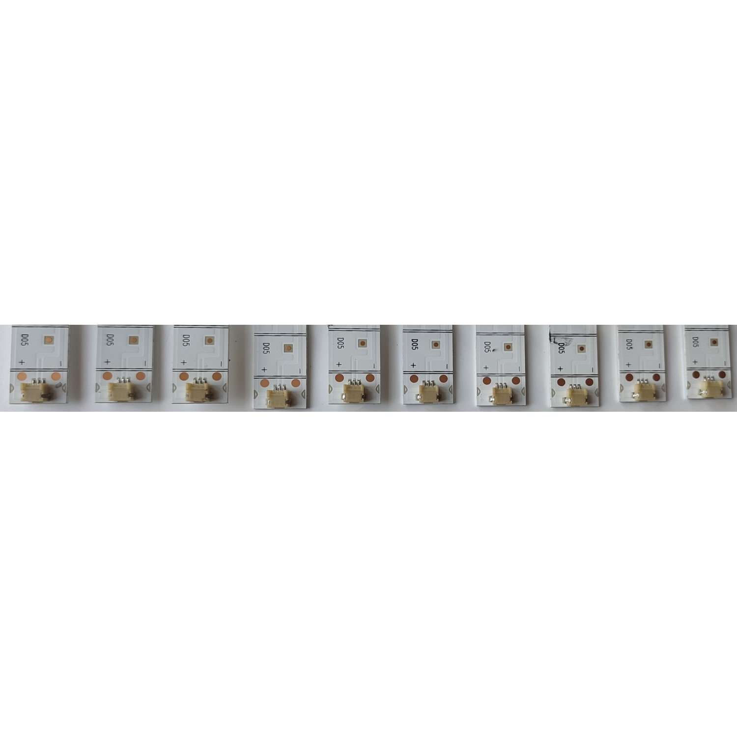 KIT DE LEDS ORIGINAL PARA TV HISENSE 10 PIEZAS / NUMERO DE PARTE HD650Y1U51-T0L2+2021052101 / SVH650AP9+ZDJG / ZD_SSC_D650_5X10_02_TDE30_V1.30_20210521 / 1263425 / PANEL HD650Y1U51-T0L2/GM/MCKD3A/ROH / T650QVN07.5 / MODELO 65A6H / 65A65H - Imagen 4