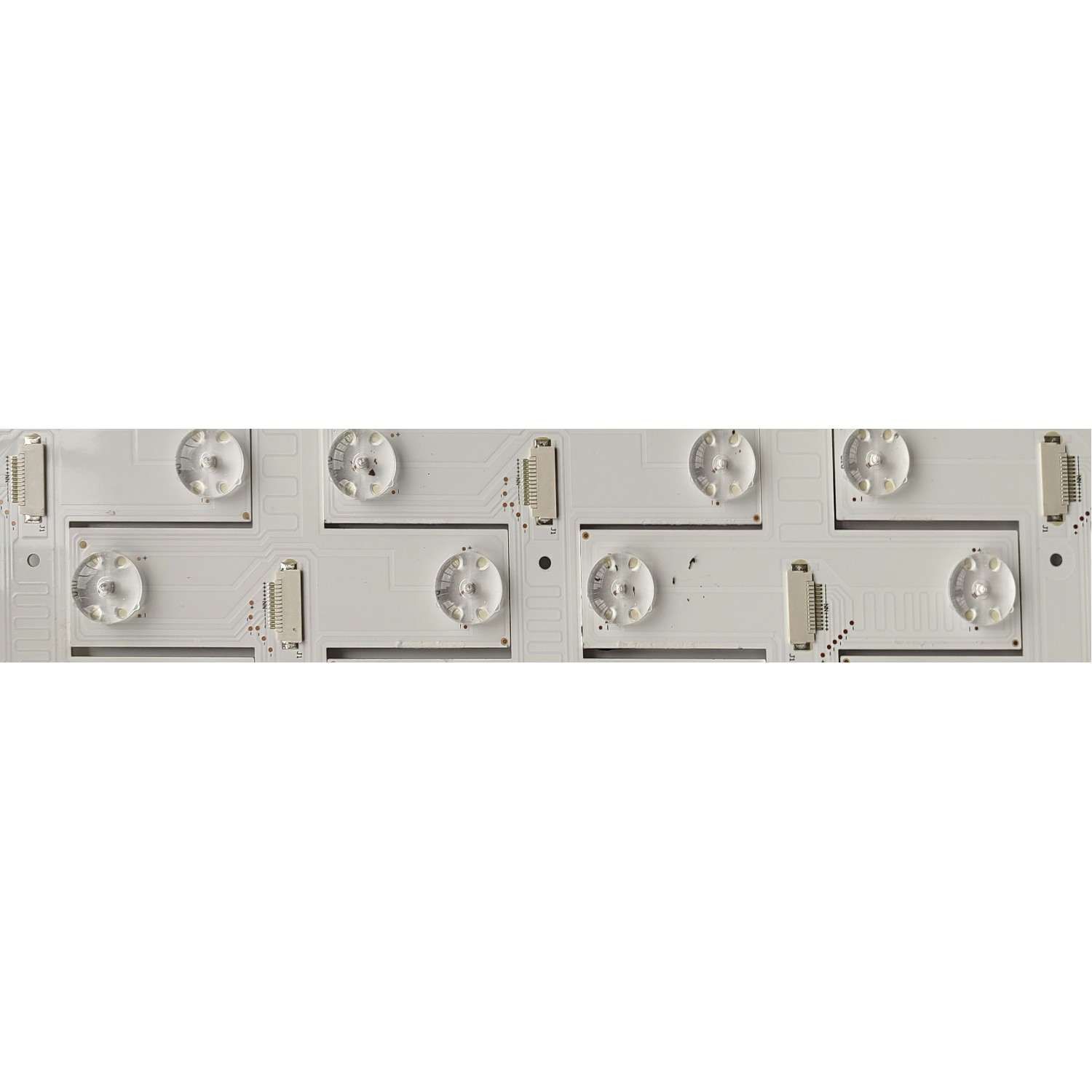 KIT DE LEDS PARA TV TCL (6 PZ) / NUMERO DE PARTE 55S55-LD3030L-3X20YH-20211015 /  55S55-LD3030R-3X20YH-20211015 / B0101-000359 / 220712-30UD5 / 280243 / DISPLAY ST5461D18-2 VER.2.1 / MODELO 55S555 - Imagen 2