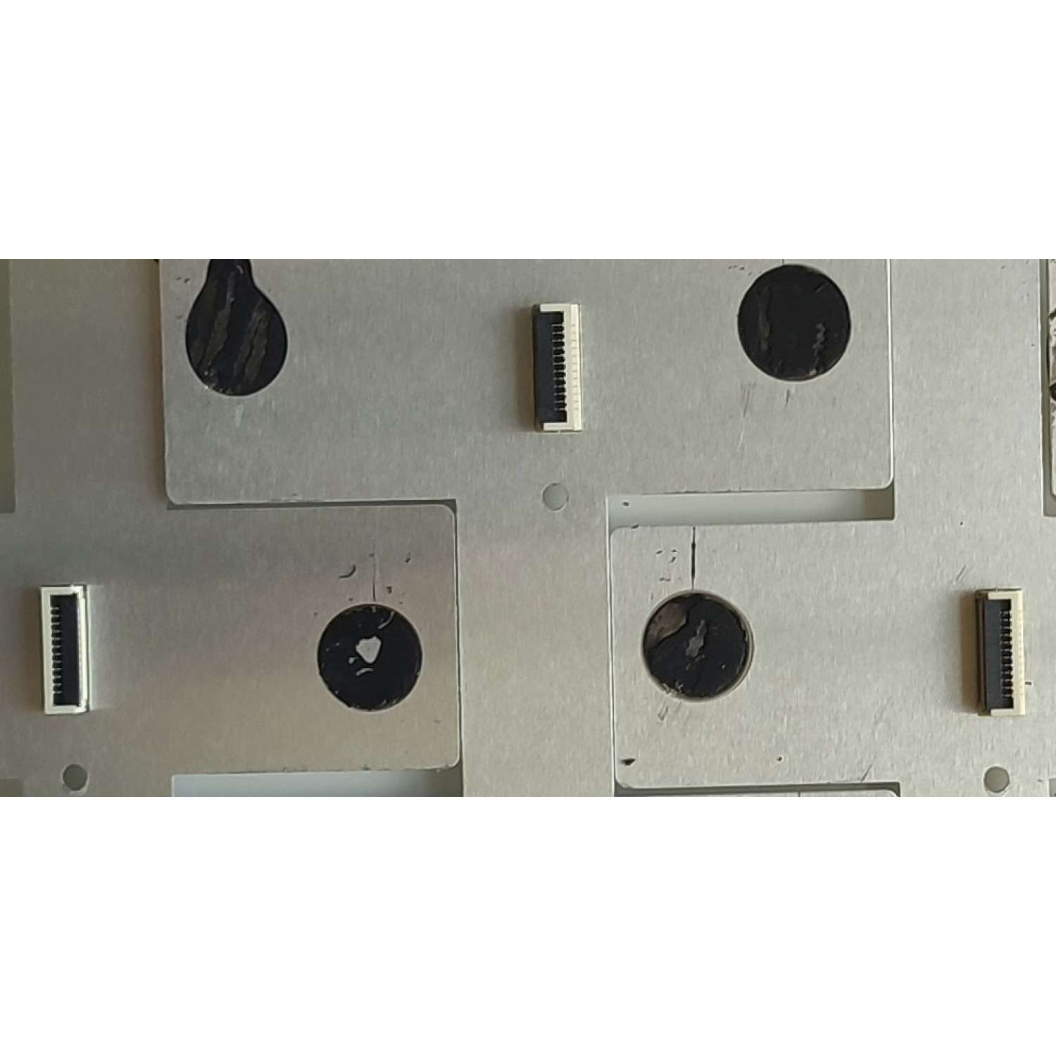 KIT DE LEDS PARA TV TCL (9 PZ) / NUMERO DE PARTE GIC65LB112_3030F2.1D / GIC65LB112_3030F2.1D_V0.6_20210112 / B0101-000191 / 21061S / PANEL LVU650NDDJ / ST6451D02-3 VER.2.1 / MODELO 65S546 - Imagen 2
