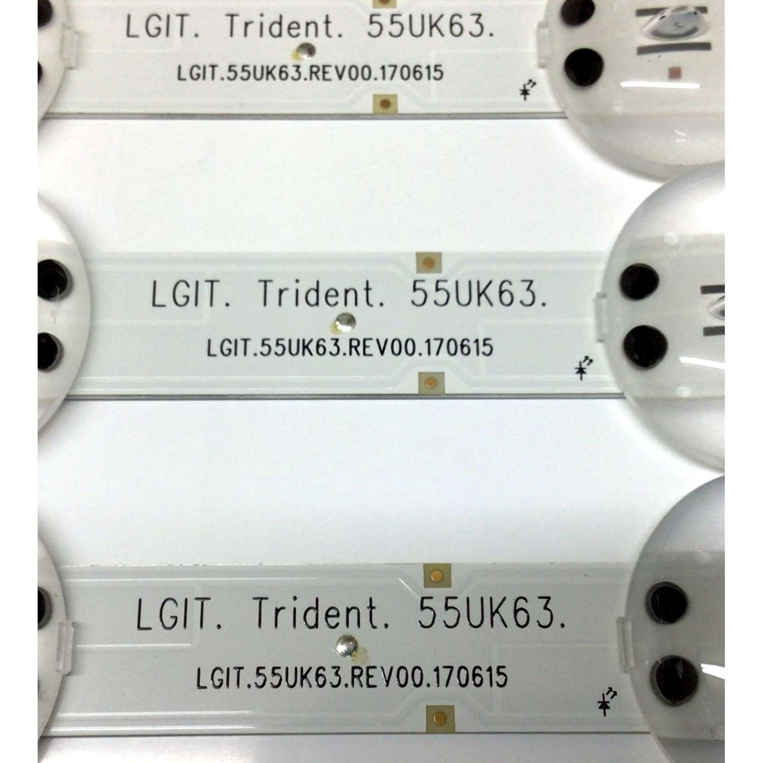 KIT DE LED'S PARA TV LG ((3 PIEZAS)) / NUMERO DE PARTE EAV64013702 / 3PCM00796A / LGIT.55UK63.REV00.170615 / LG INNETEC TRIDENT 55UK63 LED ARRAY_REV0.0_180628_3PCM00796A / PANEL NC550EQG-AAHH1 / LC550EQ9(SM)(A1) / MODELO 55NANO81ANA / 55NANO81ANA.BUSWLOR - Imagen 5