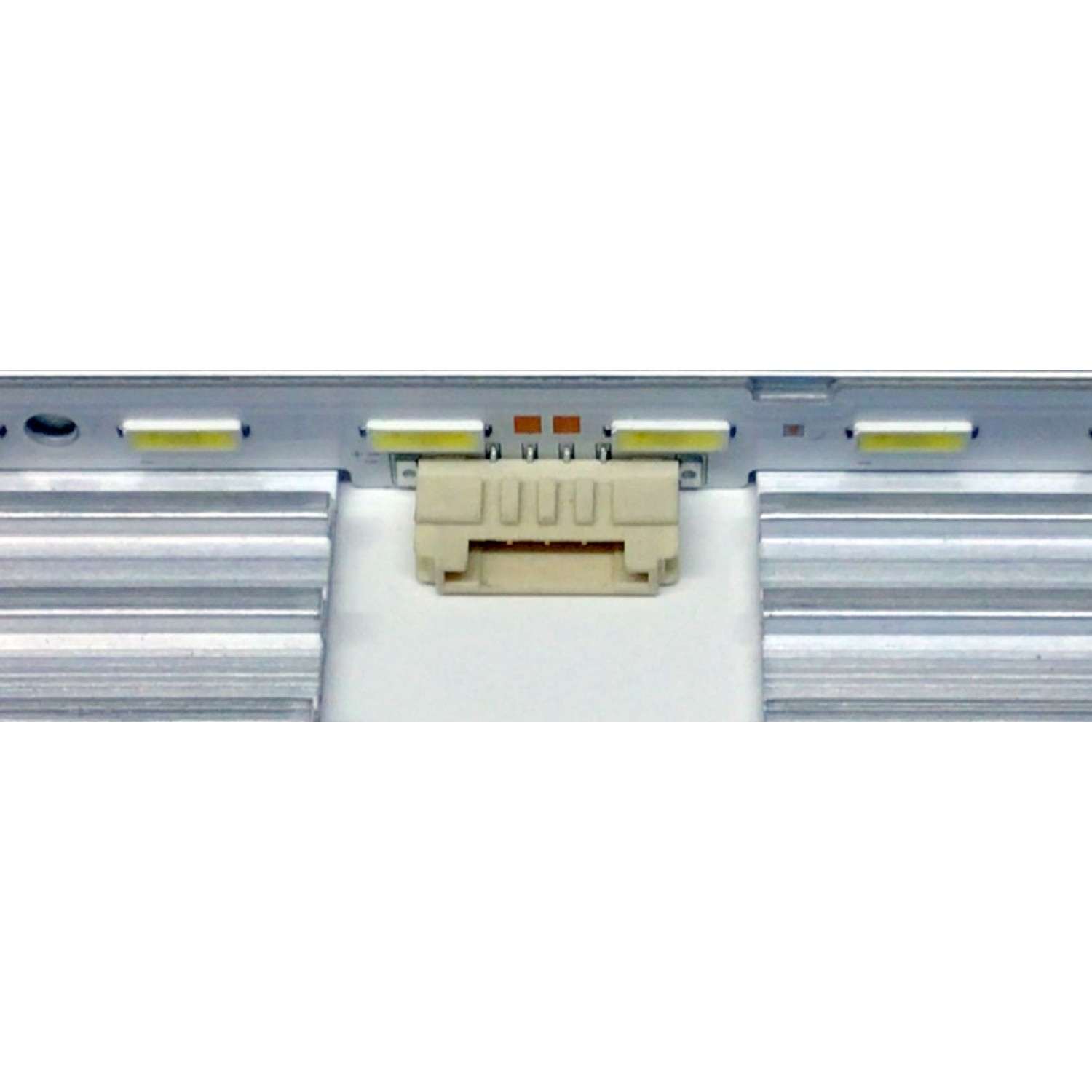 LED PARA TV SAMSUNG (1 PIEZA) / NUMERO DE PARTE BN96-46032A / V8N4-650SM0-R1 180112 / Y19 Q60 65'' / BN61-16157A / PANEL CY-NR065FGAV1H / MODELO UN65RU800D / UN65RU800DFXZA AA02 / ((MEDIDAS 1.42M x 15CM)) - Imagen 5