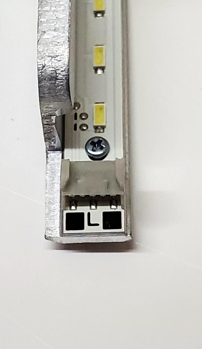 LED PARA TV ((1 PIEZA)) / NUMERO DE PARTE NLAW10100R / NLAW10100L / 32Y42L / 32Y42R / 020NLY-L4 / 110310B-0340 / 110310B-0343 / PANEL VVX32F101G00 / MODELOS TC-L32E3 / TX-L32E3B / TX-L32E3E / TX-L32E30B - Imagen 2