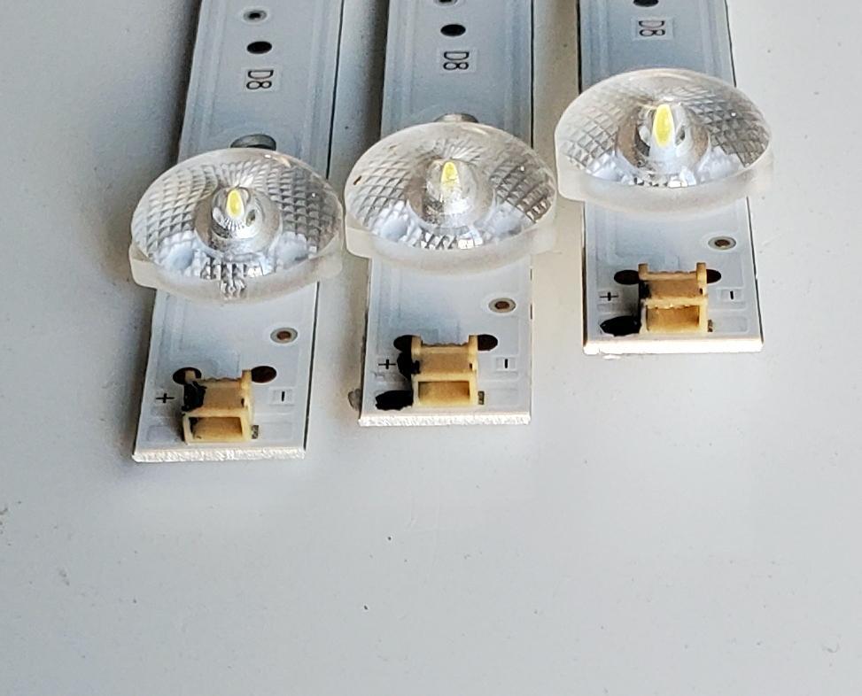 KIT DE LED'S PARA TV QUASAR ((3 PIEZAS)) / NUMERO DE PARTE SJ.DZ.D3850402-2835BS-M / 1.14.MD385021 / 201218 / 385A06K / 0A4R-1.17.01.0000172-000-D5-136T08V2C / 210714D5-02040-DK.D385S02-24565-DR1026 / PANEL DXLC390TA2A / DISPLAY LC390TA2A / MODELO Q39HD1 - Imagen 4