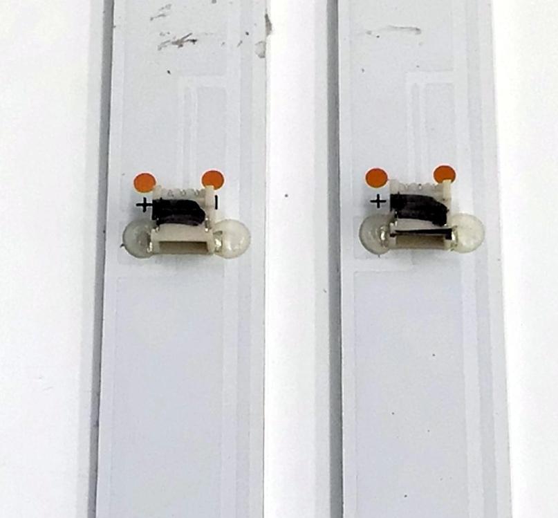 KIT DE LED'S PARA TV DAEWOO ((2 PIEZAS)) / NUMERO DE PARTE JJ-0642-D32030501BM-S / 230227 / E522316 / BD00-132213-001G / M220F11W50H / 230506JB2 / PANEL G320LD1DXJ-17 / LC320DXJ-SHAC / LC320DXJ (SH)(AC) / MODELO DAW32H - Imagen 2