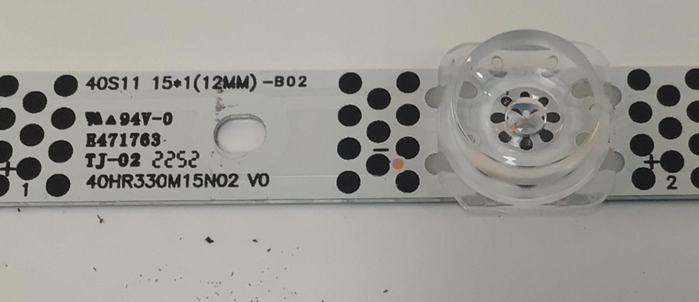 LED PARA TV TCL ORIGINAL 1 PIEZA / NUMERO DE PARTE 40HR330M15N02 V0 / 40HR330M15N02 / 40S11 / B0101-000884 / LT2B11U4C / PANEL LVF400NDEL MJ9W03 V2 / DISPLAY V400HJB-P03 C3 / MODELO 40S350G / 40S310R-MX - Imagen 2