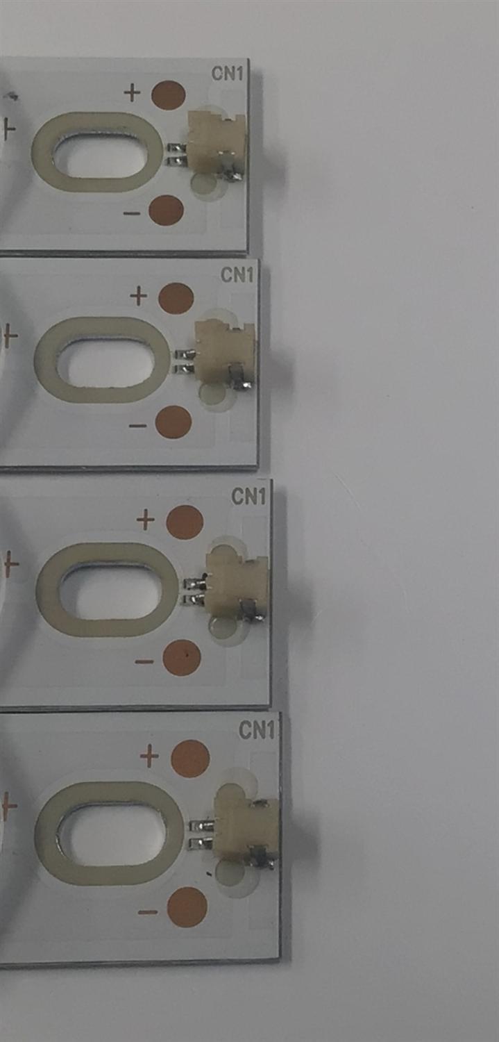 KIT DE LEDS PARA TV CONTINU-US ORIGINAL 4 PIEZAS / NUMERO DE PARTE ZN-40H09A-4 / ZN-40H09A-4 70615 V1.0-OT / ZN-40H09A-4 70615 V1.0-0T / E351707 / H5Z400E / C1000F4G1265PA11N / PANEL V400HJ6-PE1 / MODELO CT-40T18 - Imagen 3