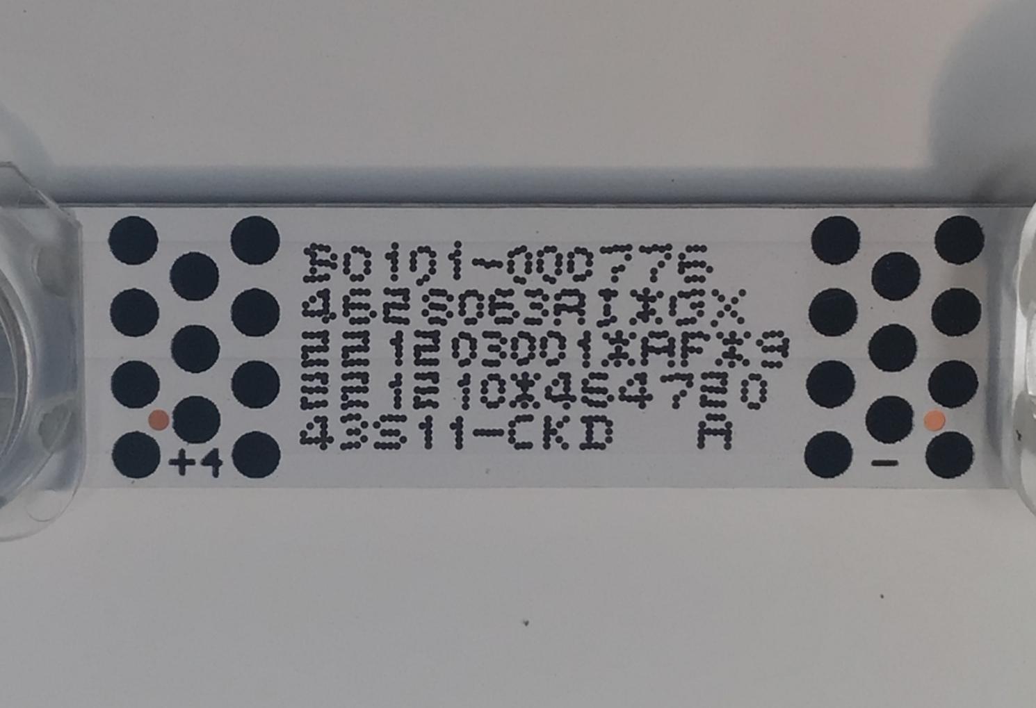 LED PARA TV TCL ORIGINAL 1 PIEZA / NUMERO DE PARTE 43S11-ZX3030A1-18X1KW-V4-20220810-TJ / B0101-000776 / 4628063A1 / 43S11-CKD A / PANEL LVU430NDEL / MODELO 43S451 - Imagen 2