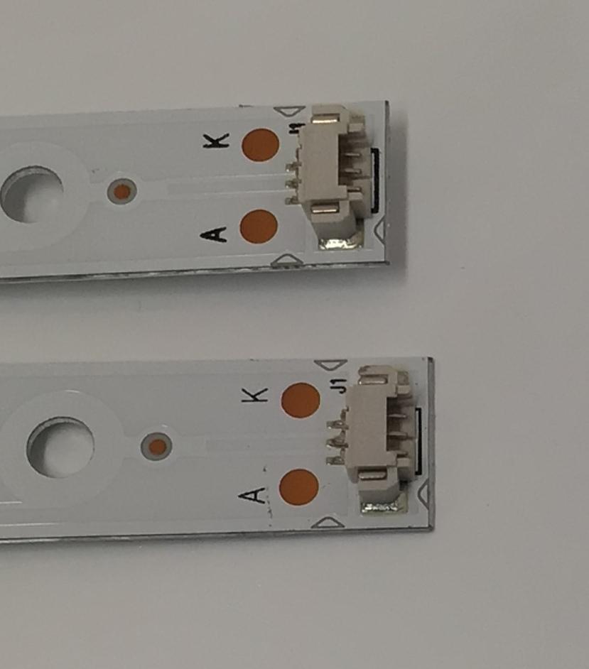 KIT DE LED´S PARA TV 2  PIEZAS ORIGINALES / NUMERO DE PARTE 30332005210 / LED32D05-ZC26AG-02 / 5544-A0 / 181210AF5 / 32000M13 / MODELO 32" - Imagen 4