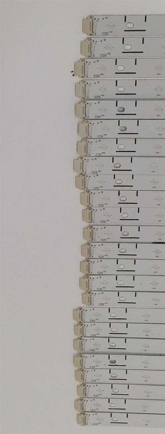 KIT DE LEDS PARA TV HISENSE ORIGINAL 24 PIEZAS / NUMERO DE PARTE SVH650AW0 / CRH-BXK65H3U51B1836T8Z2S1P2B3-REV1.3 / CRH-BXK65H3U51B1836T8Z2S1P2B3-REV1.3 / HD650H3U51-T0L6 / 2022110030 / PANEL HD650H3U51-T0L6 / MODELO 65U6K - Imagen 3