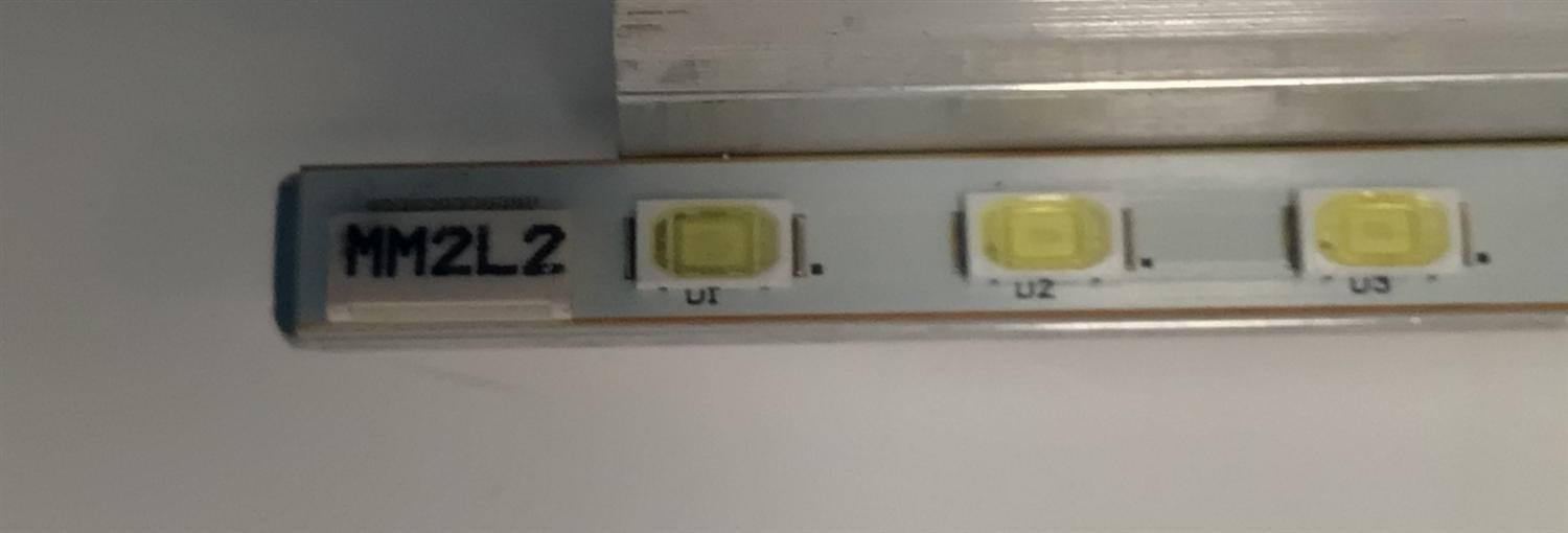 KIT DE LEDS PARA TV WESTINGHOUSE ORIGINAL 2 PIEZAS / NUMERO DE PARTE 1233 MC-4 / MM2L2 / 94V-0 / WR / WL / MODELO UW40T8LW - Imagen 3