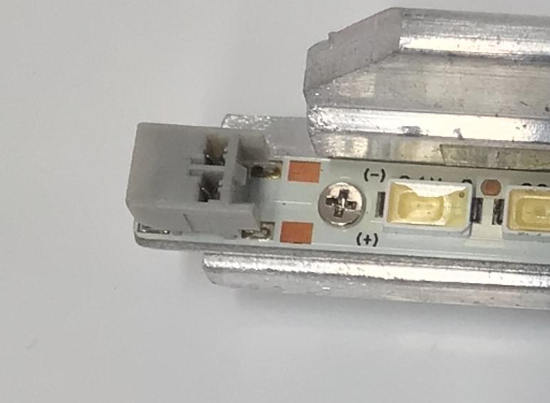 LED PARA TV SAMSUNG ORIGINAL 1 PIEZA / NUMERO DE PARTE 2010SVS37 / SLED 2010SVS37_58 60HZ REV1.2 / PANEL T370FAE1-DA / MODELO UN37C5000QF - Imagen 2
