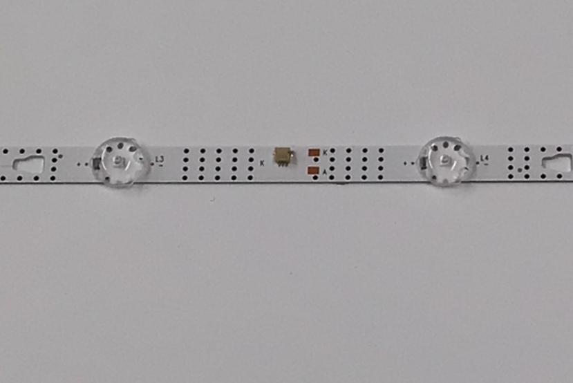 LED PARA TV INSIGNIA ORIGINAL 1 PIEZA / NUMERO DE PARTE 30323606007 / LED236D06-ZC52AG-03 / 210523AC07 / A21A22 / 23600M27 / MODELO NS-24DF310NA21 - Imagen 4