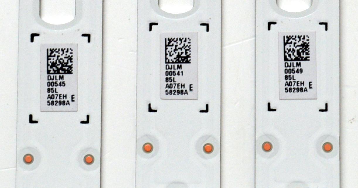 KIT DE LEDS ORIGINAL PARA TV SAMSUNG 15 PIEZAS / NUMERO DE PARTE BN96-58299A / BN96-58297A / BN96-58298A / 85MR00 / 85LR00 / 85RR00 / PANEL CY-BD085HGAV2H / DISPLAY T850QVN04.1 / MODELOS UN85DU7100FXZC / UN85DU7200BXZA / UN85DU7200DXZA / UN85DU7200FXZA  - Imagen 4