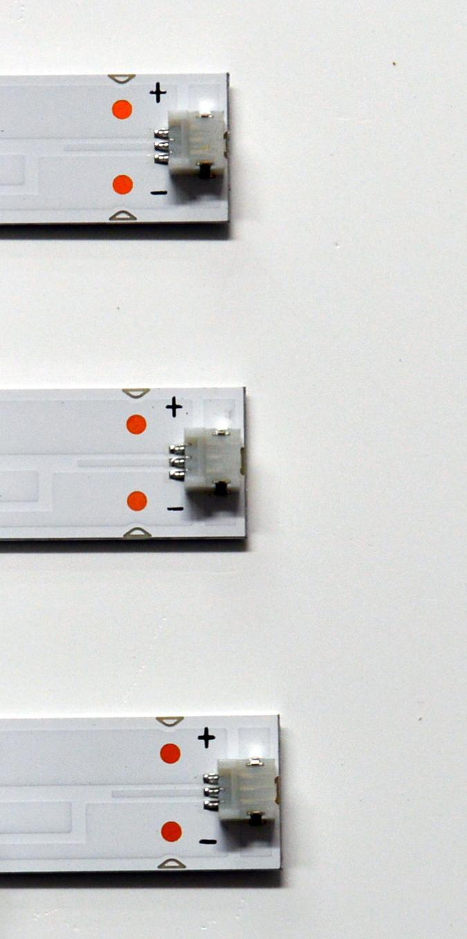 KIT DE LEDS ORIGINAL PARA TV SCEPTRE 3 PIEZAS / NUMERO DE PARTE F43JL6P3030030805Q / CRH-F43JL6P3030030805Q-REV1.0 / 70401-01428SSC / SVB430AK2 / 233928 / 162L0632E2105160007D / PANEL BOEA430WU1 / DISPLAY CC430LV1D / MODELO X437BV-FSRD / X437BV-FSRB - Imagen 4
