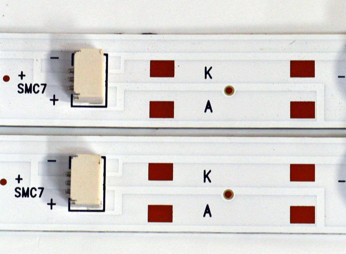 KIT DE LEDS ORIGINAL PARA TV PHILIPS 2 PIEZAS / NUMERO DE PARTE 303TC500045D / TCL50D14-ZC42AG-08D / 2300023175 / AL-ZX050T-ZC003X / 240830BB07 / TC500M44 / PANEL LVU500CHDX E0728 / DISPLAY CV500U5-L04 REV:02 / MODELO 50PUL7552/F7 - Imagen 4