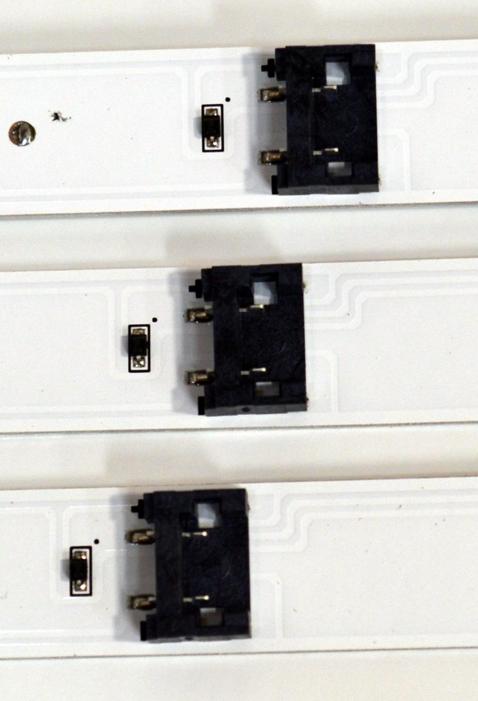 KIT DE LEDS ORIGINAL PARA TV LG 6 PIEZAS / NUMERO DE PARTE EAV65092301 / EAV65092201 / SSC_Y25_OD30_65UA75_BOE_B_S / SSC_Y25_OD30_65UA75_BOE_A_RE04_240517 / PANEL  NC650DQG-ABPH1 / DISPLAY HV650QUB-F7E / MODELO 65UA7500ZUA / 65UA7500PSA - Imagen 4