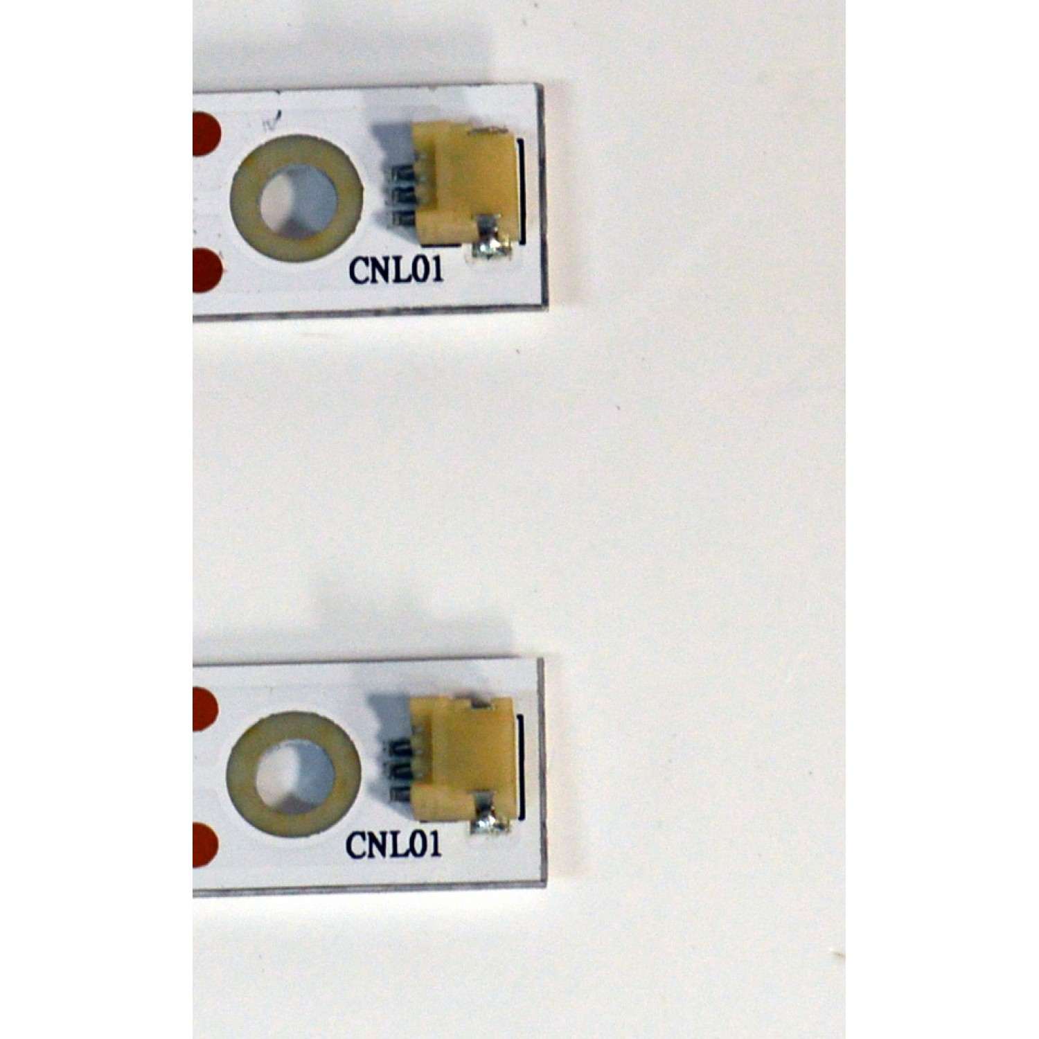 KIT DE LEDS ORIGINAL PARA TV ROKU SELECT SERIES 2 PIEZAS / NUMERO DE PARTE JL.D40071330-202GS-M / JL.D40071330-202GS-M_V01 / 2409180129 / F8QNC00005XPAUXLB00GYT / MODELO 40R3BX - Imagen 4