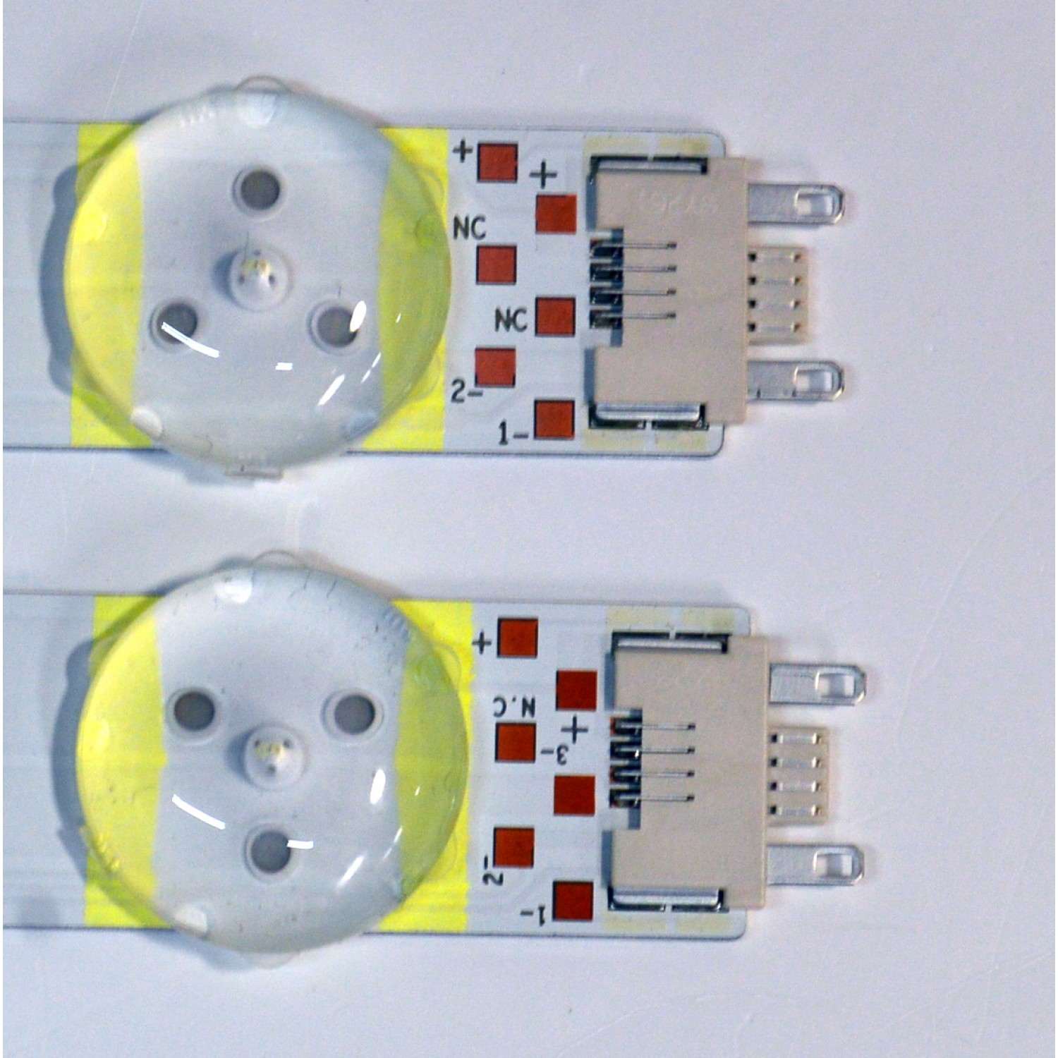 KIT DE LEDS ORIGINAL NUEVOS PARA TV SAMSUNG 42 PIEZAS / NUMERO DE PARTE BN96-48129A / BN96-48130A / LM41-00761A / LM41-00760A / L1_Q80_G5_FAM_M4(3)_R1.2_TAL_100 / L1_Q80_G5_FAM_LR4(2)_R1.2_TAL_100 / PANEL CY-TR075FLAV2H / MODELO QN75Q80RAFXZA - Imagen 4