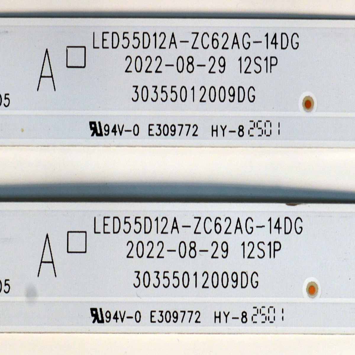 KIT DE LEDS ORIGINAL PARA TV JVC 4 PIEZAS / NUMERO DE PARTE 30355012009DG / LED55D12A-ZC62AG-14DG / 250211AD01 / 5500M045C / DISPLAY HF550QUB-F20 / MODELO SI55QRF - Imagen 3