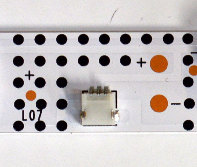 LED ORIGINAL PARA TV EVL 1 PIEZA / NUMERO DE PARTE JL.D500L1330-303AS-M / JL.D500L1330-303AS-M_V01 / 1.3.10705000339\MC / PANEL CV500U2-T01 / DISPLAY CV500U2-T01 REV:02 / MODELO 50EVLS4 - Imagen 2