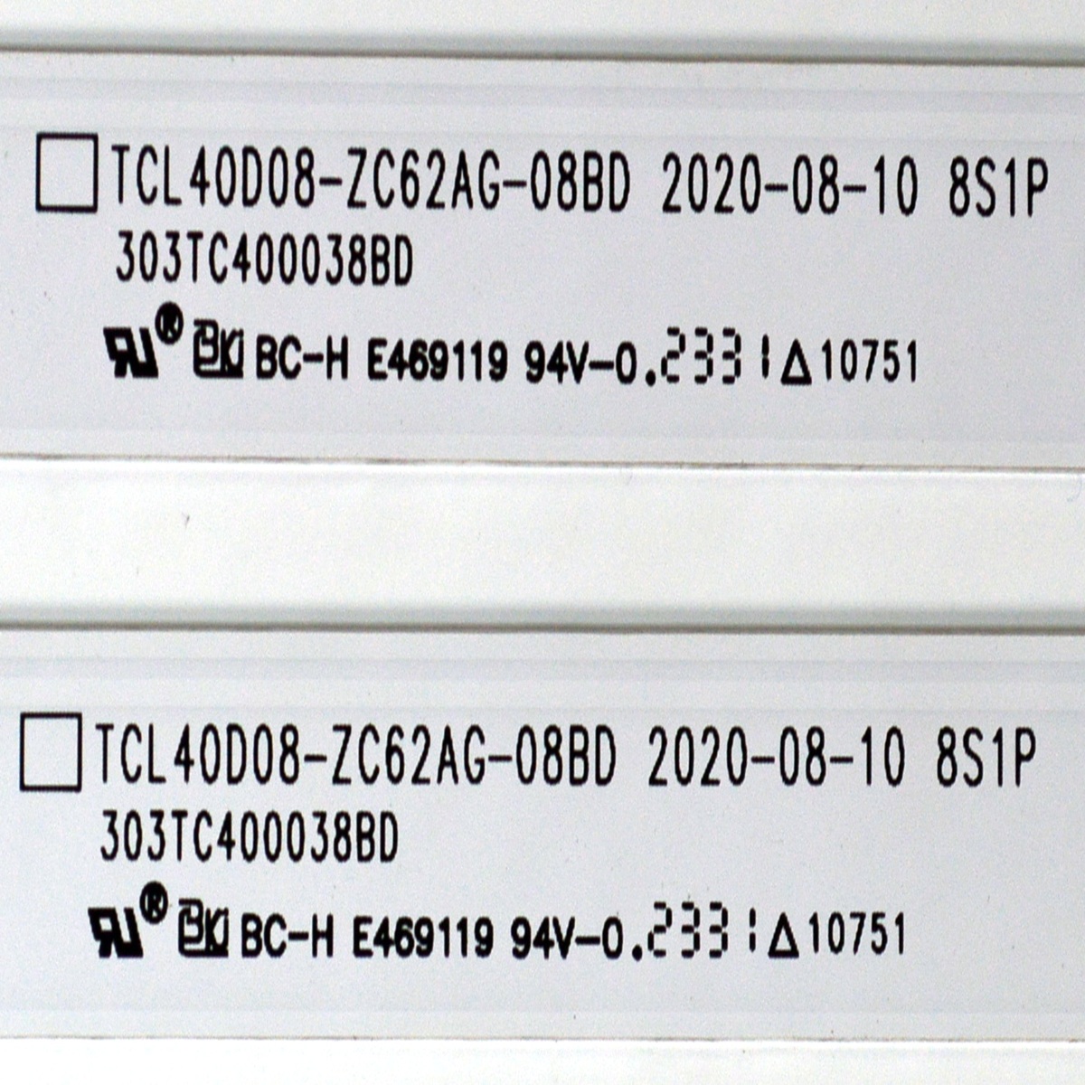 KIT DE LEDS ORIGINAL NUEVOS PARA TV HKPRO 2 PIEZAS / NUMERO DE PARTE 303TC400038BD / TCL40D08-ZC62AG-08BD / 4C-LB400T-ZC2C / TC400M05 / MODELO HKP40R02 - Imagen 3