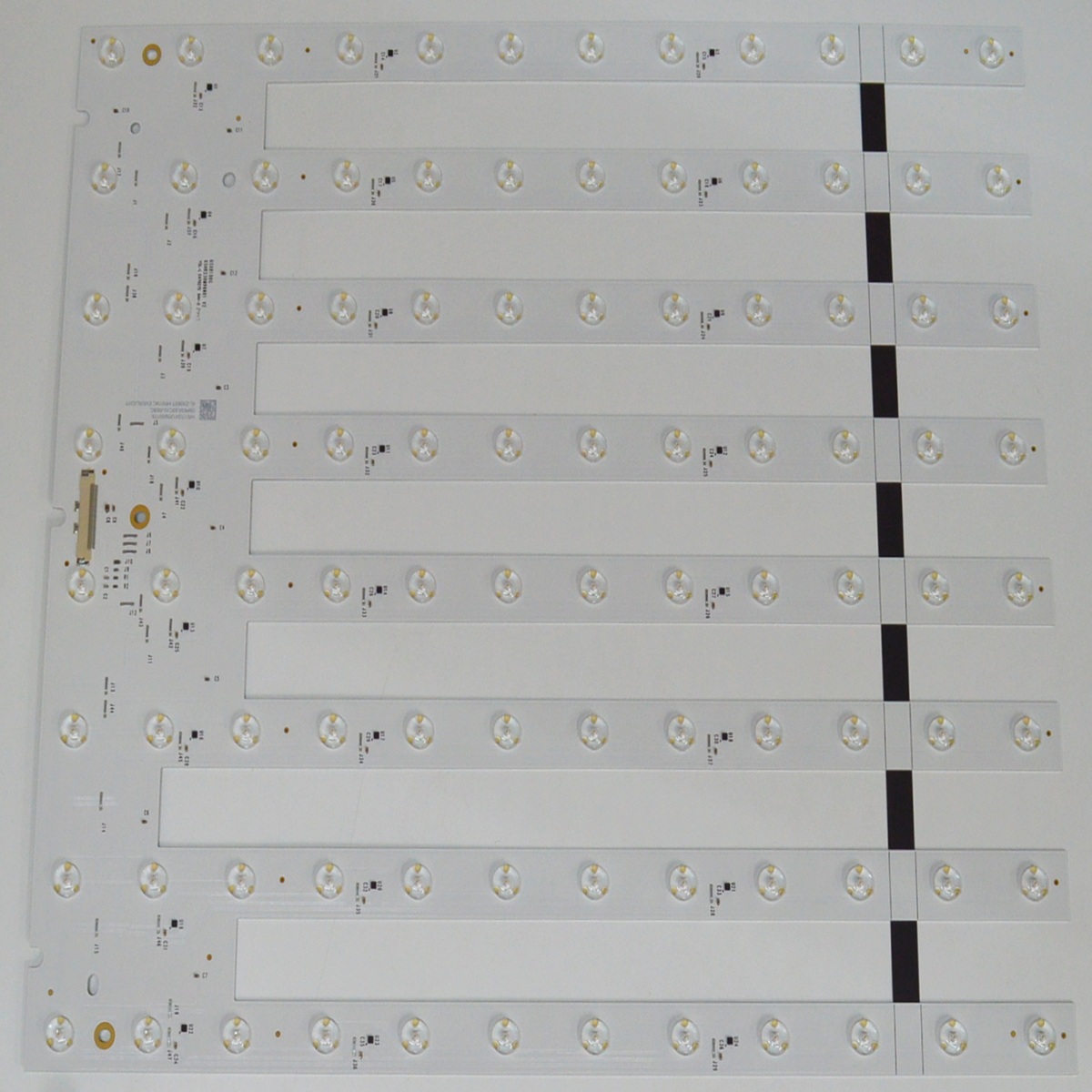 KIT DE LEDS ORIGINAL NUEVOS PARA TV / NUMERO DE PARTE 65HR230M96N01 / 65HR230M96N01 V2 / 65X8100G / 4L-ZX065T-HR019C EVERLIGHT / 05P63/L62C10-RE6C / HR/17/241209/00778 / MODELO 65" - Imagen 5