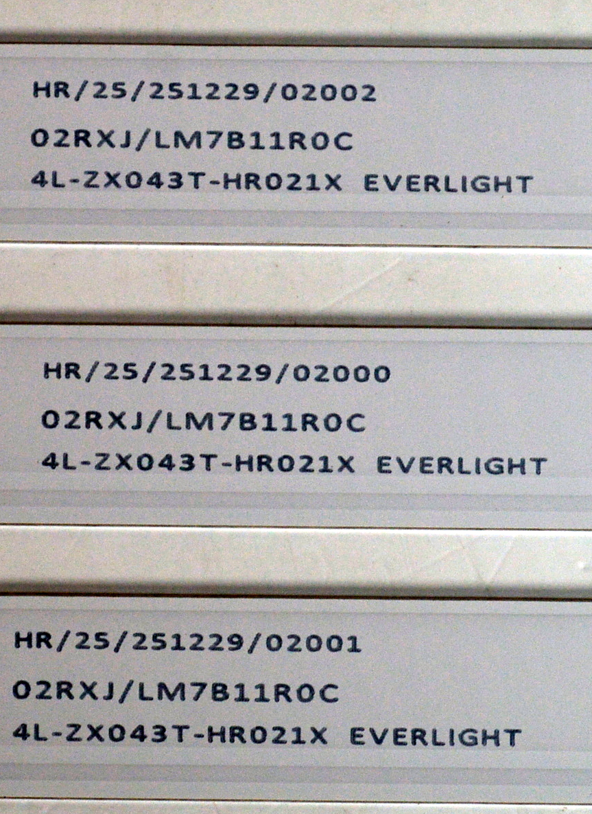KIT DE LEDS ORIGINAL NUEVOS PARA TV YANDEX 3 PIEZAS / NUMERO DE PARTE 43HR332M09N02 / 43HR332M09N02 V1 / 43D6200 YAG 9EAX3-E16 / 4L-ZX043T-HR021X / LM7B11R0C / MODELO 43YNDX-00074 - Imagen 3