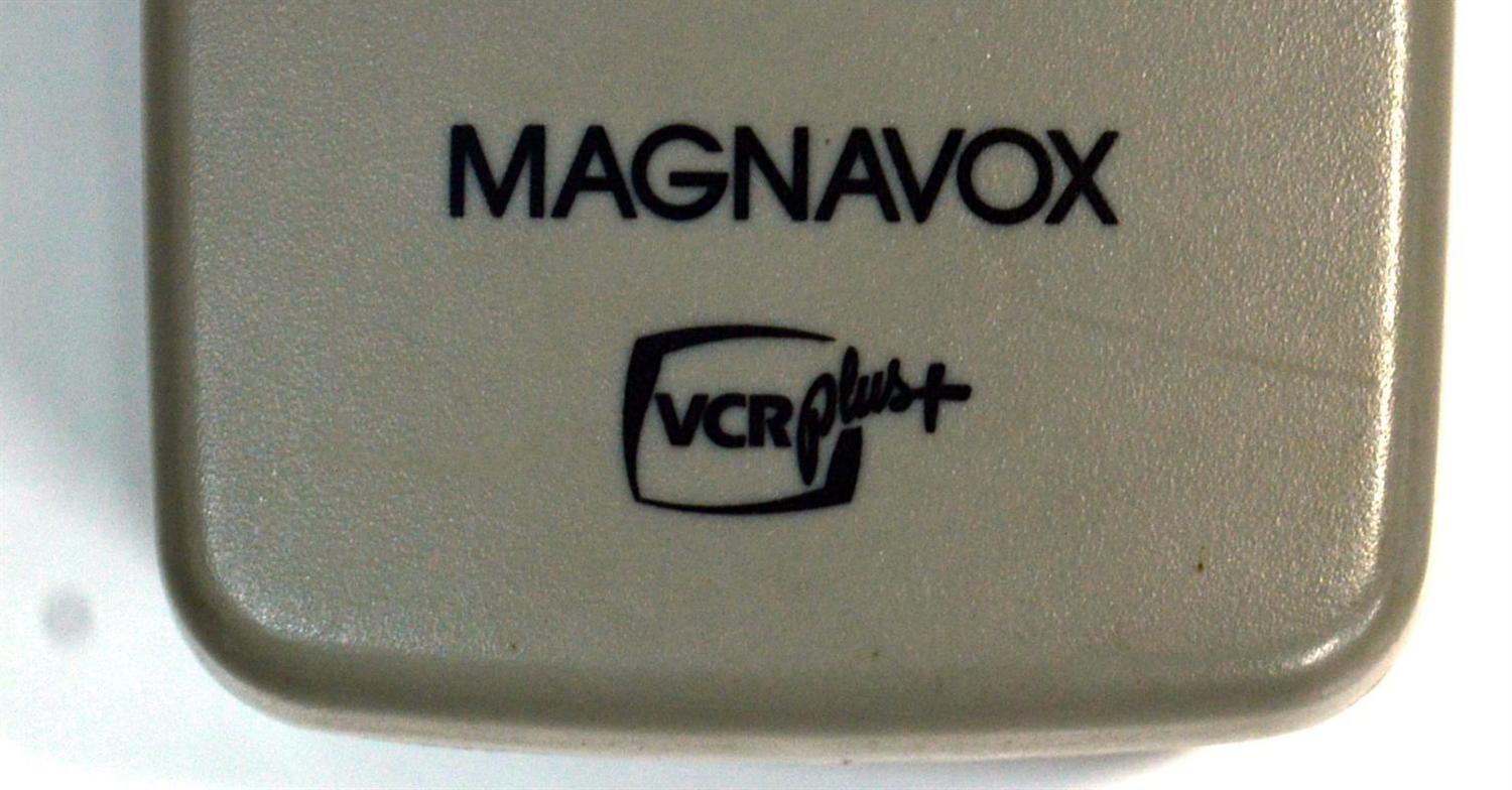 CONTROL REMOTO ORIGINAL NUEVO MAGNAVOX / NUMERO DE PARTE N9411UD / NA50AUD / NA463 / U344 / U345 / 0VM203027 / OVM203027 / MODELOS M7520H / CR674CAT21 / VR674C / MR674CAT / SB5520 / MDV530SL / COMPATIBLE CON TELEVISORES Y REPRODUCTORES DVD/VCR MAGNAVOX - Imagen 2