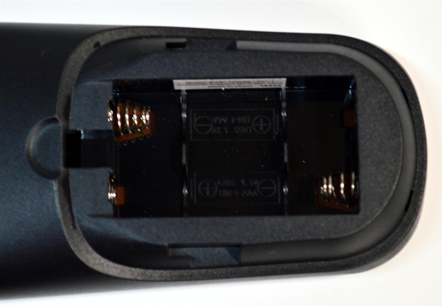 CONTROL REMOTO ORIGINAL BLACKWEB ES COMPATIBLE CON UNA AMPLIA GAMA DE MARCAS Y TIPOS DE DISPOSITIVOS / NUMERO DE PARTE BWB17AV002 / BWB17AV002 / PCL-1 / 1824A / P-17601 / PUEDE CONTROLAR 6 DISPOSITIVOS COMO TV/SAT/CBL/STREAM/BLU-RAY/DVD/AMP/AUX  - Imagen 3