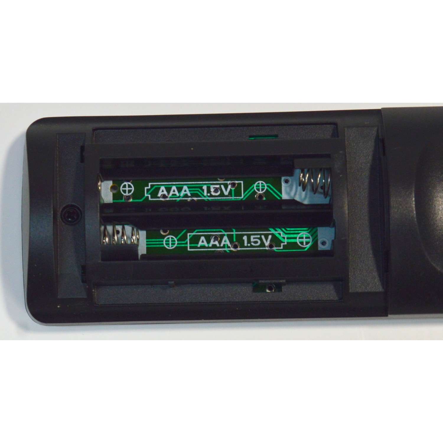 CONTROL REMOTO ORIGINAL RCA 6617 / PARA DIFERENTES DISPOSITIVOS  RCA / TVs. RCA (RCA Box) / CUENTA CON BOTONES PARA ACCESO DIRECTO Netflis, You Tube, Hulu Plus y Vudu, LO QUE INDICA SU COMPATIBILIDAD CON DISPOSITIVOS QUE SOPORTAN ESTAS APLICACIONES    - Imagen 3