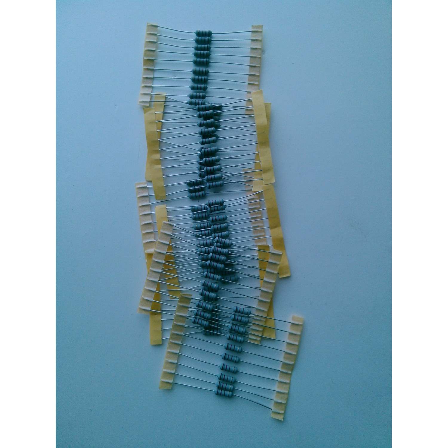 LOTE DE 90 PIEZAS DE RESISTORES / 120 Ω 1 W - Imagen 2