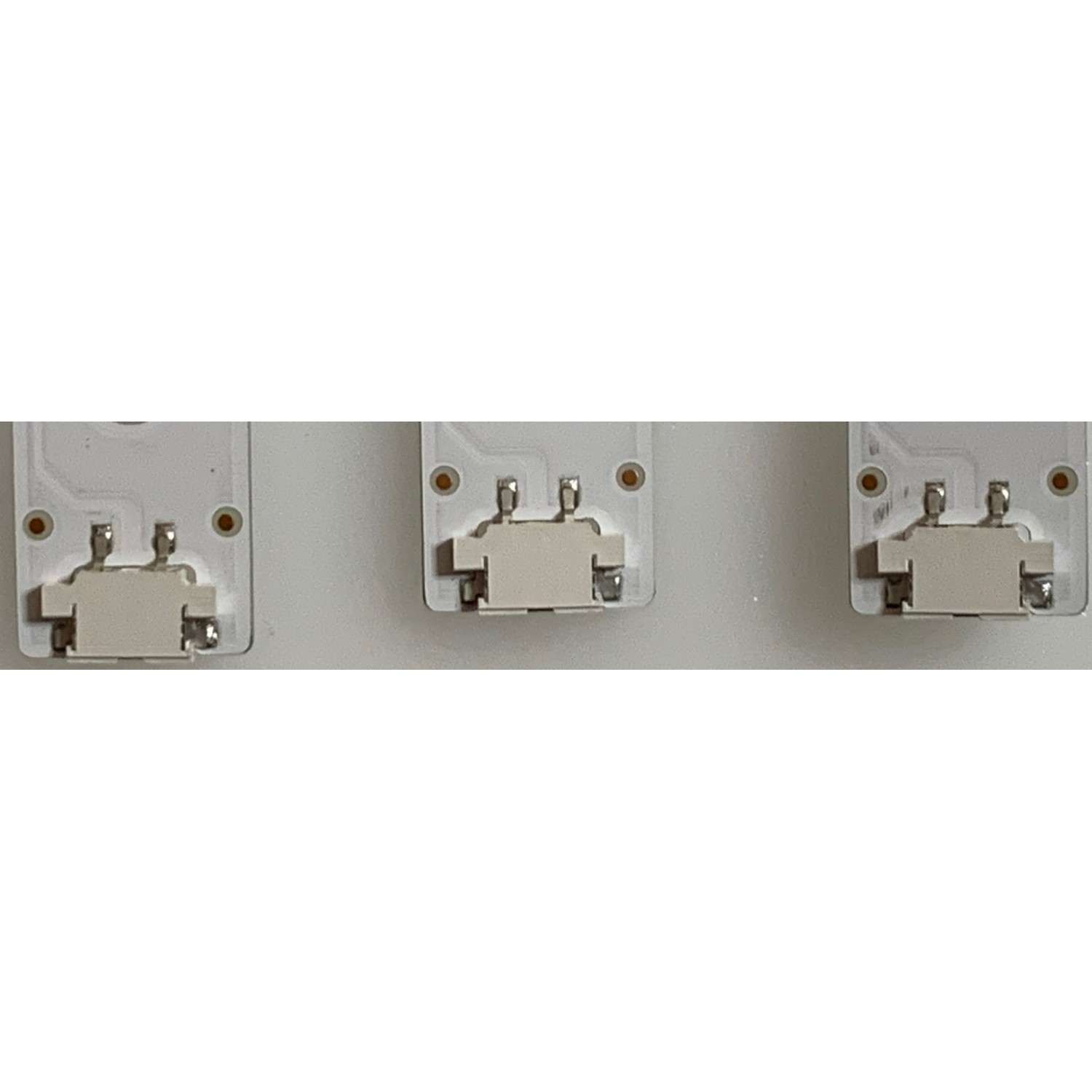KIT DE LED'S PARA TV LG (12 PIEZAS)  EAV64996401 / EAV64996501 / Y19.5 TRIDENT 82UM75_A_S / Y19.5 TRIDENT 82UM75_B_S / Y19.5 TRIDENT 82UM75_A_REV00_191217 / PANEL'S HC820DQF-SLXR1-2142 / HC820DQF-SLXR1-2112 / MODELOS 82UN8570PUC / 82UN8570PUC.BUSWLJR - Imagen 4