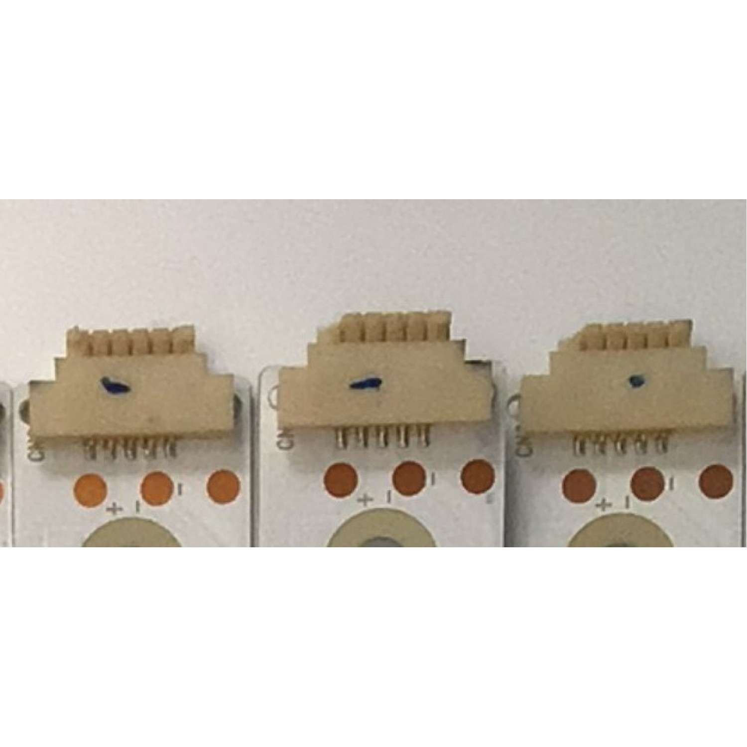 KIT DE LEDS PARA TV SONY 75" ( 24 PZ ) / NUMERO DE PARTE LB75017 / LB75017 V1_04 / E74739 / E312082 / EX75P05004 - Imagen 3