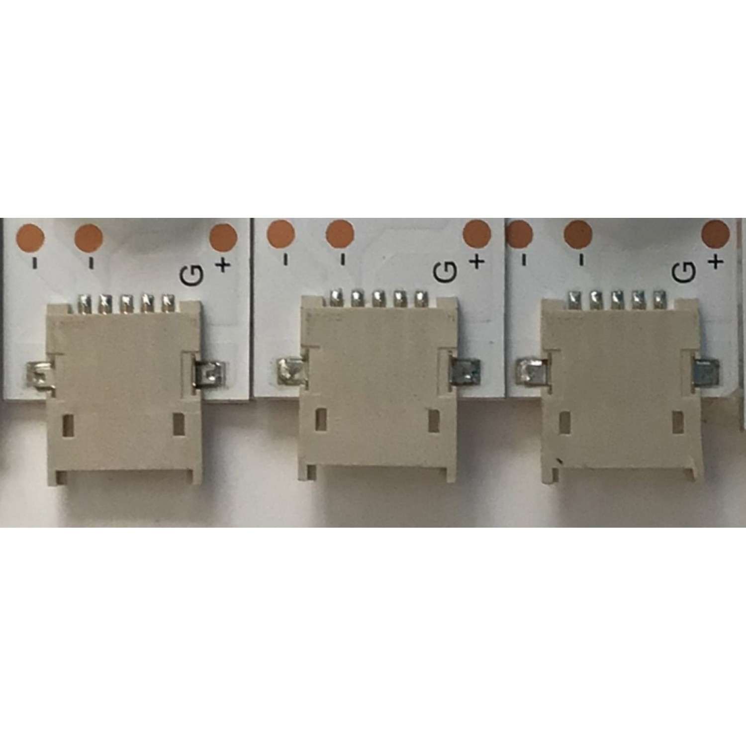KIT DE LEDS PARA TV HISENSE ( 30 PZ ) / NUMERO DE PARTE SVH750AC1 / HD750Y6U72-L2-L+2021030901  / HD750Y6U72-L2-R+2021030901  / E466169 / PANEL HD750Y6U72-L2 / MODELO 75U7G - Imagen 2