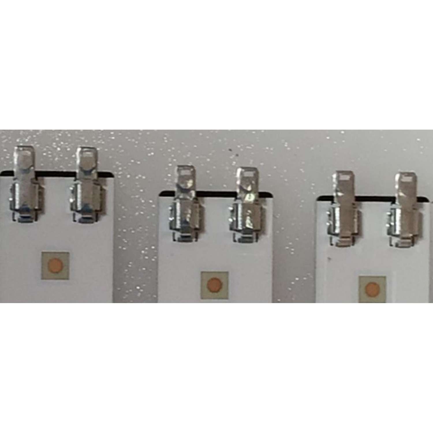 KIT DE LED'S PARA TV SAMSUNG ((18 PIEZAS)) / NUMERO DE PARTE BN96-52407A / BN96-52408A / BN96-52409A / LM41-01030A / LM41-01031A / LM41-01032A / 52407A / 52408A / 52409A / 86MR00 / 86LR00 / 86RR00 / PANEL CY-BT086FGEV2H / MODELO UN86TU9010FXZA BB01 - Imagen 3