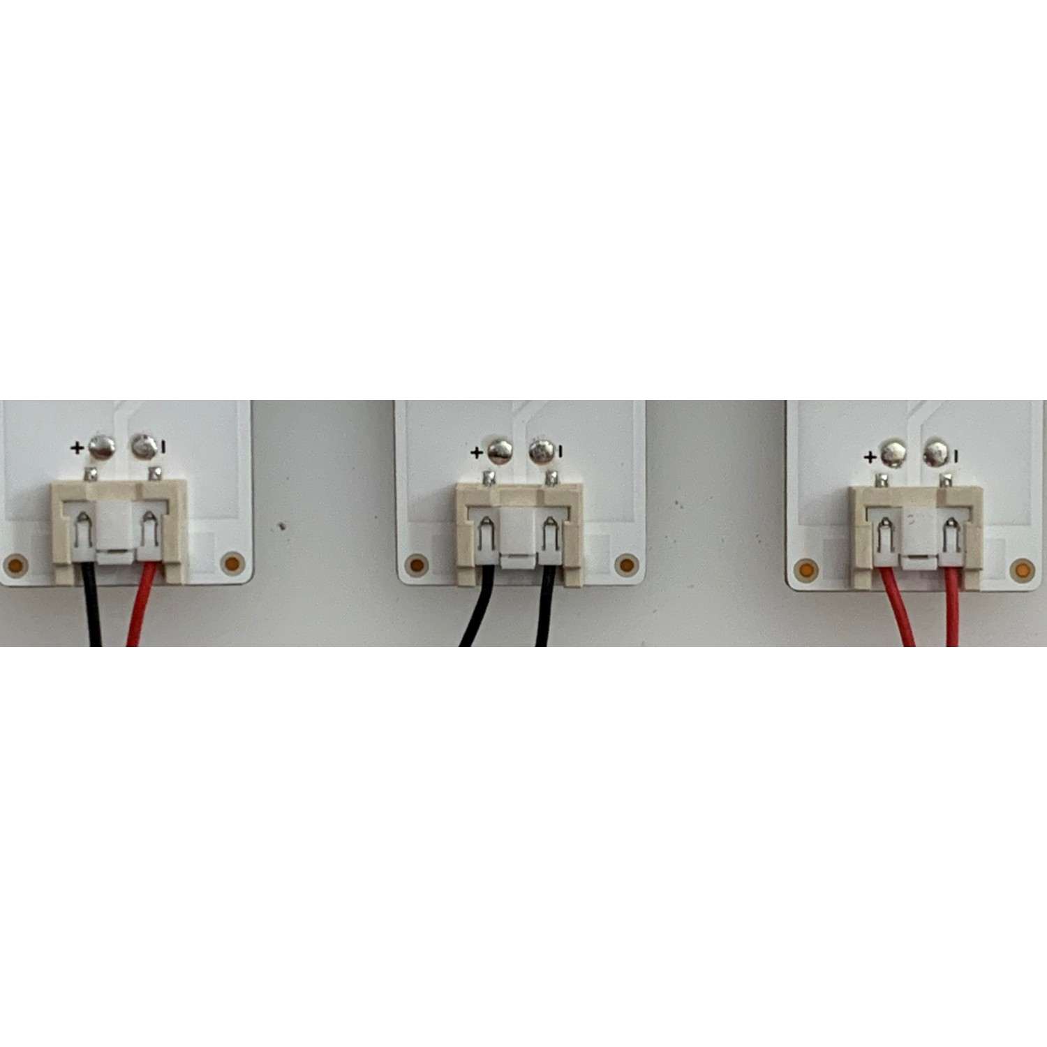 KIT DE LED'S PARA TV LG ( 3 PZ ) / NUMERO DE PARTE EAV64592301 / E469119 / SSC_Y19_43LM63 / 181029 / MODELO 43LM6300PLA - Imagen 2