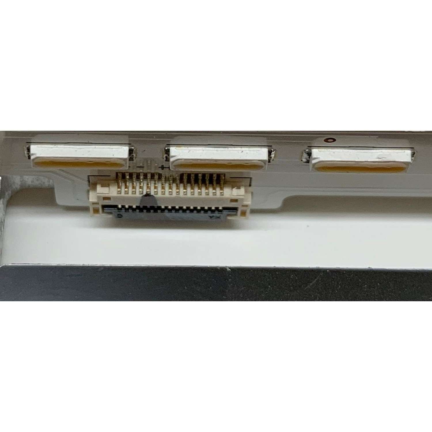 KIT DE LED'S PARA TV SONY (2 PIEZAS) / NUMERO DE PARTE 61.P2G01G002 / 7020PKG / 131107 / LG INNOTEK 79INCH 7020PKG 48EA_CAN REV0.2 131107 / PANEL YD4S790LT / MODELO XBR-79X900B / XBR79X900B / (MEDIDAS 1.76M x 14CM) - Imagen 4